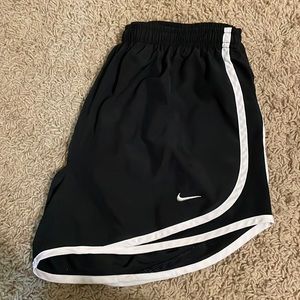 Nike Dri Fit Black Shorts Size Medium